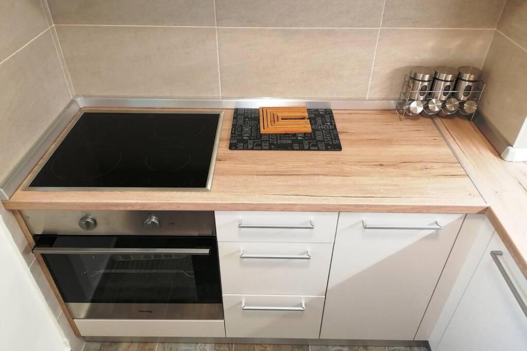 Oasis Felix Apartment Belgrad Zewnętrze zdjęcie
